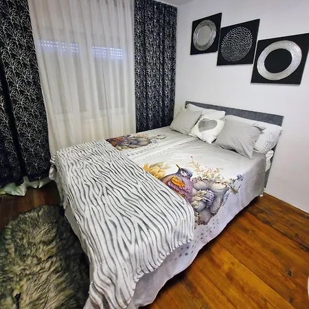 Old Town 2, Center ,parking Apartman *