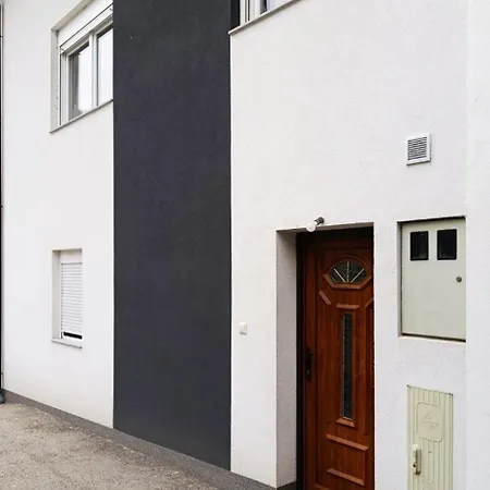 Apartman Old Town 2, Center ,parking *