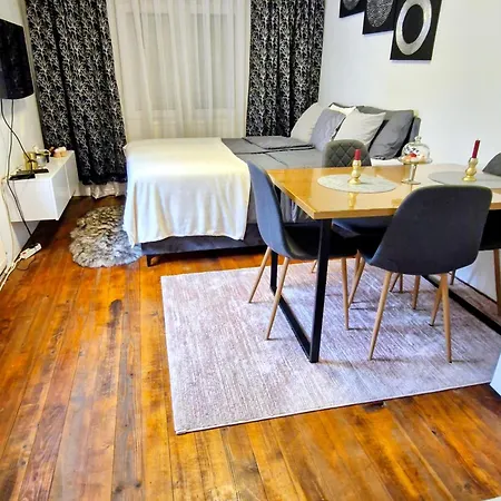 Daire Old Town 2, Center ,parking *